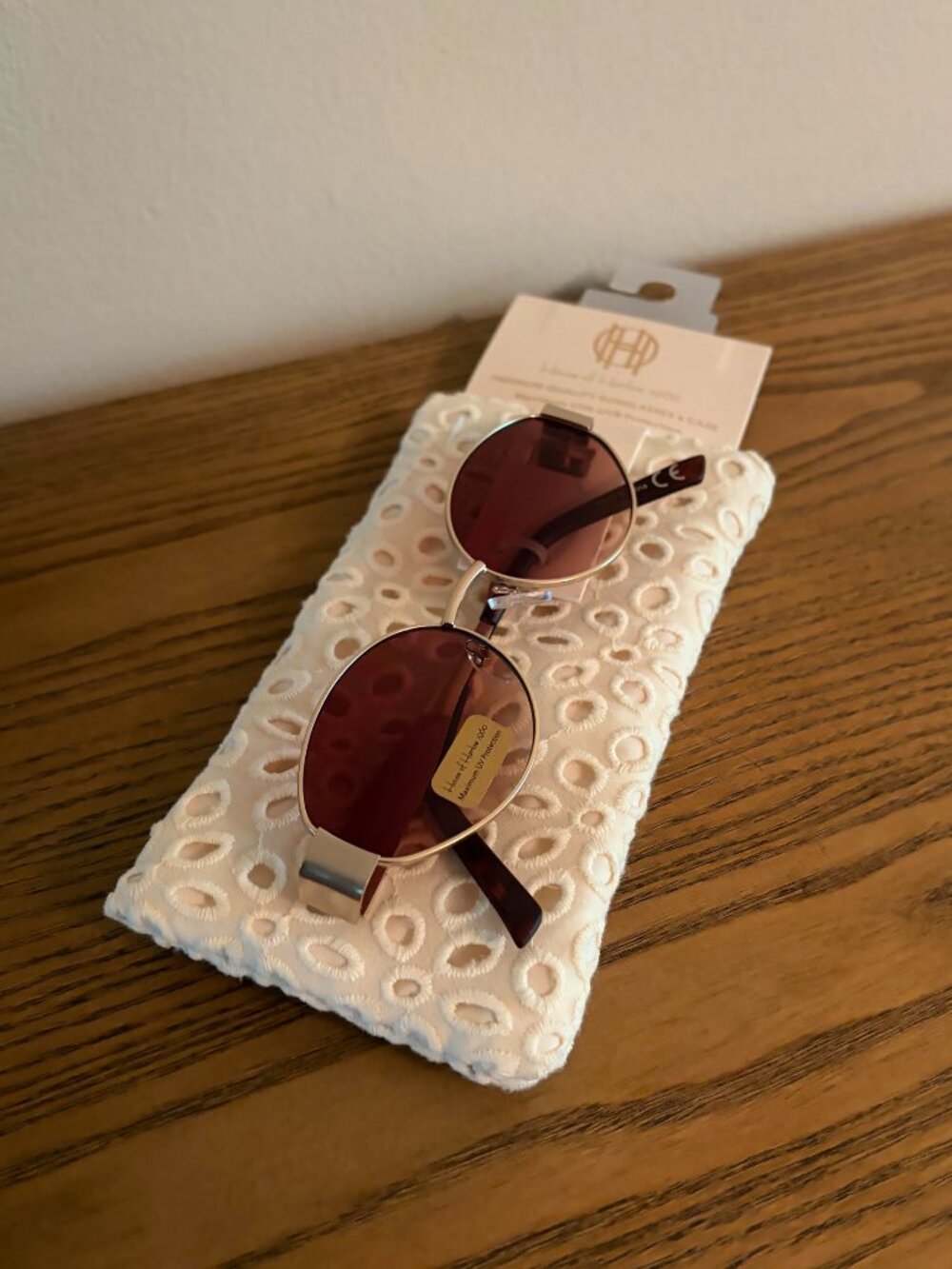House of Harlow 1960 Sunglasses with Case NEW